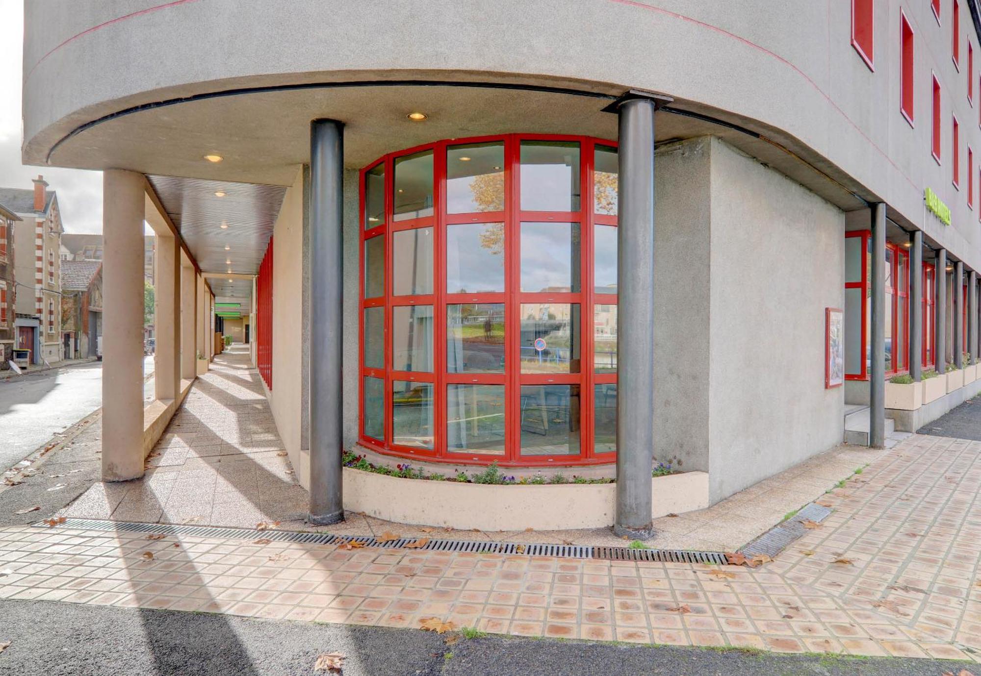 ibis Montluçon Exterior foto