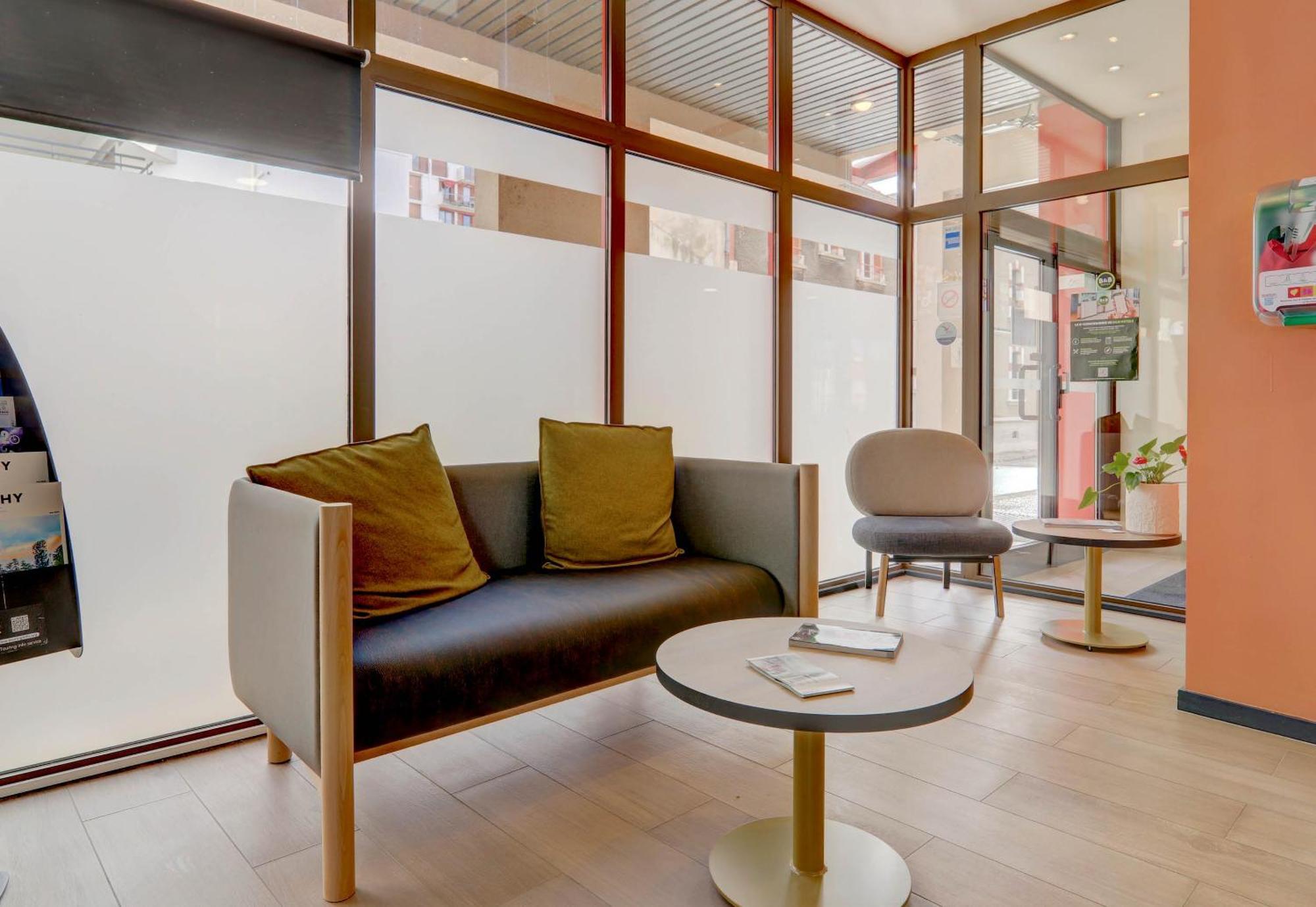 ibis Montluçon Exterior foto